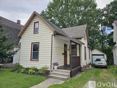 Main picture of 3424 Broadway