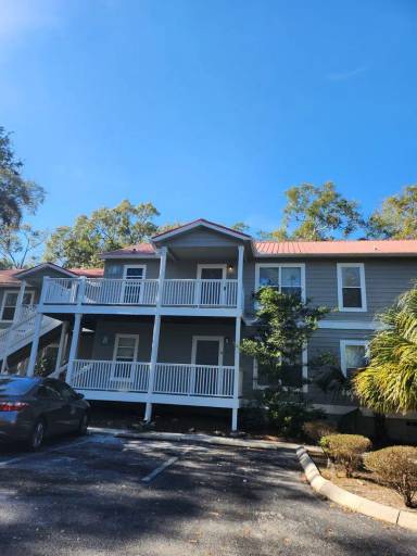 Main picture of Capstone Quarters