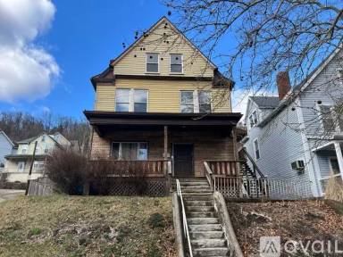 Main picture of 310 Caldwell Ave