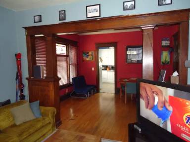 Main picture of 1095 18th Ave SE