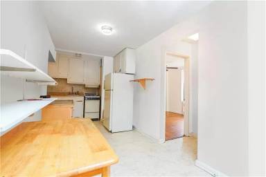 Main picture of 2685 E 7th St
