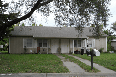 Main picture of 1000 SW 33rd St