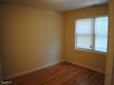 Main picture of 2103 W Berwyn Ave