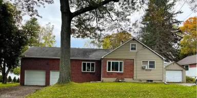 Main picture of 1816 Waddle Rd