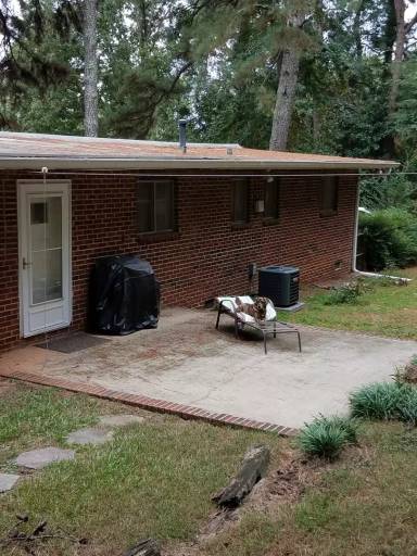 Main picture of 2140 Favor Rd SW