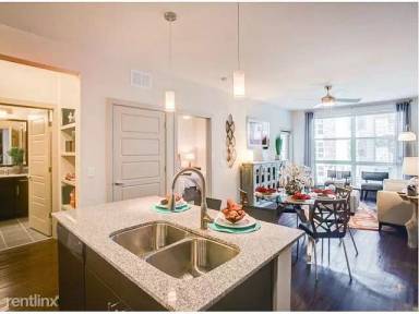 Main picture of Heights At Interlocken