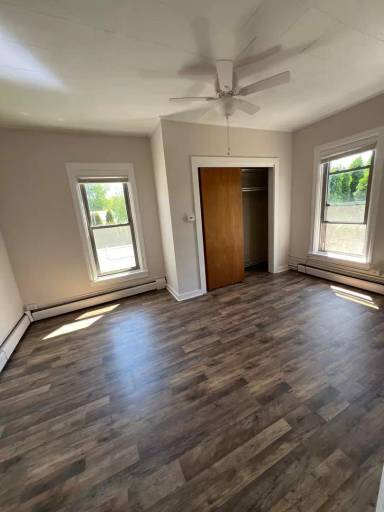Main picture of 200 Walnut St