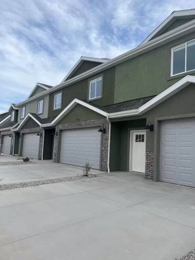 Main picture of 3155 W 1675 N