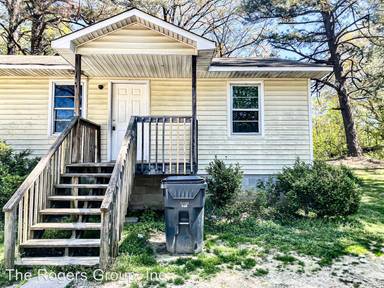 Main picture of 206 Swain St