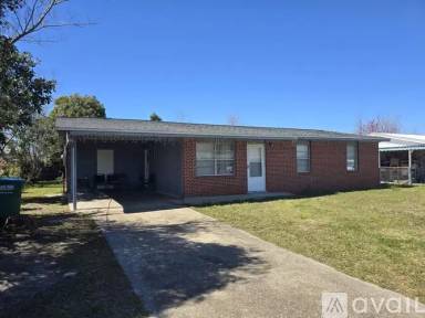 Main picture of 919 Greentree Rd