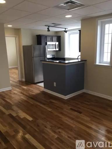 Main picture of 700 Court St