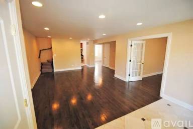 Main picture of 115 Fernwood Rd