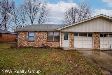 Main picture of 1402 SW D St