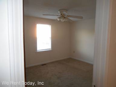 Main picture of 104 S Raleigh St