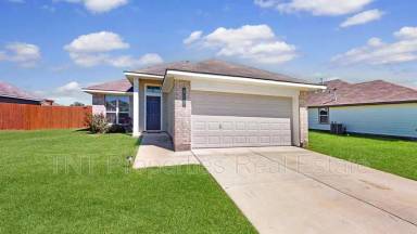 Main picture of 812 Mockingbird St
