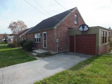 Main picture of 35 Loucks St