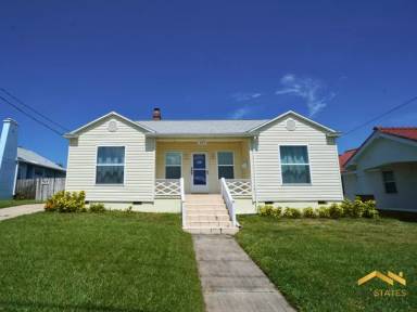 Main picture of 525 Lenox Ave