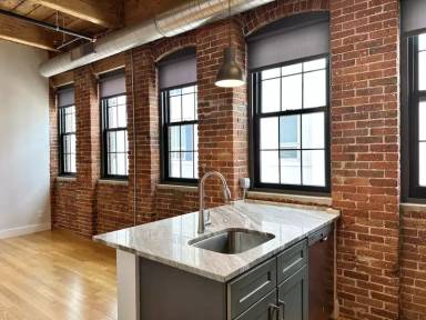 Main picture of Torrey Lofts / 128 Chandler St - Studio