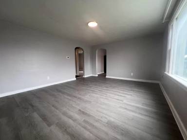 Main picture of 101 Lough St