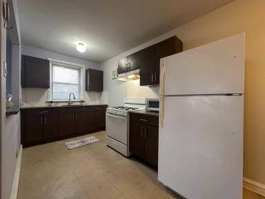 Main picture of 4221 Devereaux St