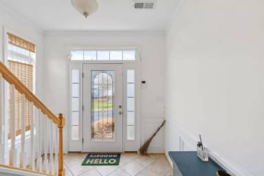 Main picture of 201 Monroe Point Dr