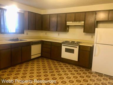 Main picture of 23 SE 10th St