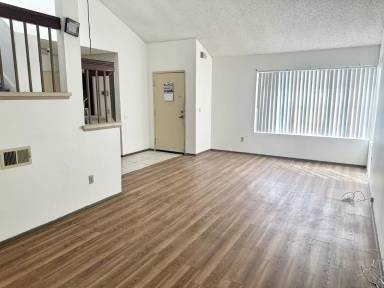 Main picture of 6950 Bullock Dr