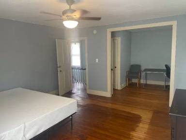 Main picture of 158 E 3rd St