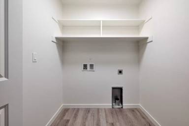 Main picture of 427 SW Kingwood Ave