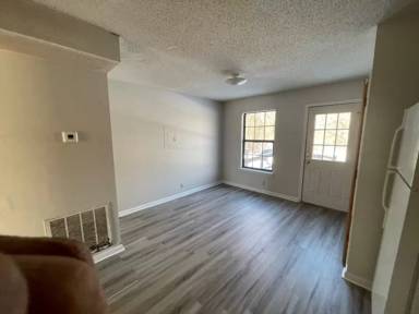 Main picture of 2514 Old Russellville Pike