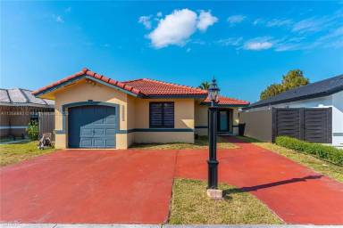Main picture of 13847 SW 157th Ter