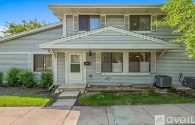 Main picture of 6096 Fremont Dr