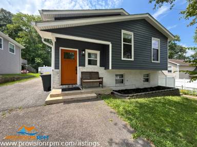 Main picture of 812 Baltimore Annapolis Blvd