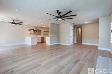 Main picture of 1204 Palomar Pl