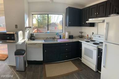 Main picture of 6904 Vantage Dr