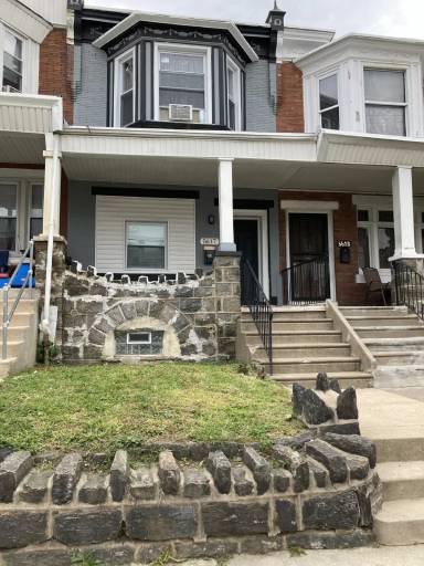 Main picture of 5617 Lansdowne Ave