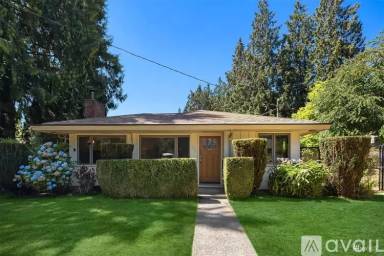 Main picture of 11041 19th Ave NE