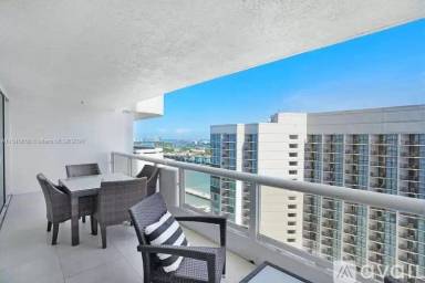 Main picture of 1717 S Bayshore Dr