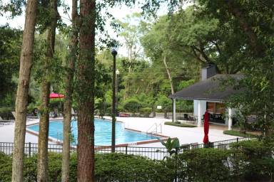 Main picture of 202 Riverbend Dr