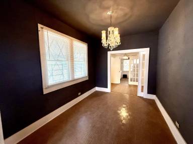 Main picture of 2419 Morales St