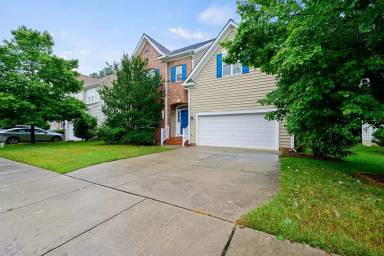 Main picture of 1408 Lindenberg Sq