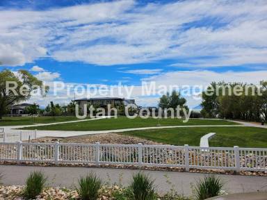 Main picture of Lakefront at Vineyard Town Center