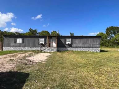 Main picture of 3416 Alicia Ln