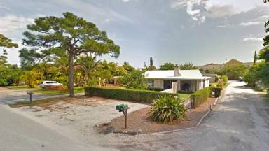 Main picture of 3826 N Old Dixie Hwy