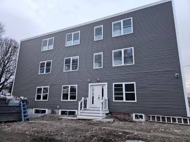 Main picture of 32 Irving St