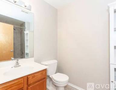 Main picture of 6 S Laflin St Apartments