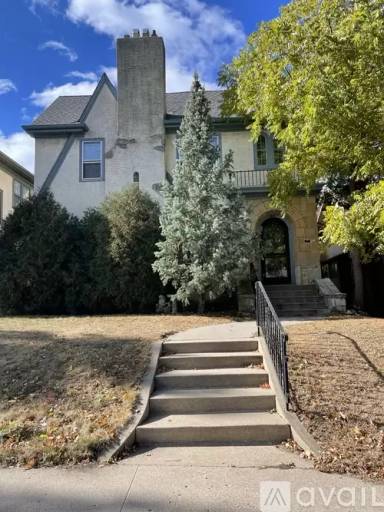 Main picture of 4724 Lyndale Ave S