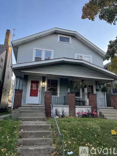 Main picture of 813 Thurman Ave