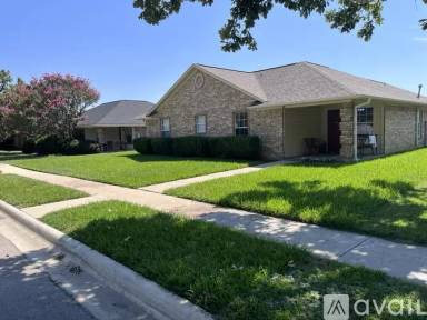 Main picture of 308 Foxwood Cir