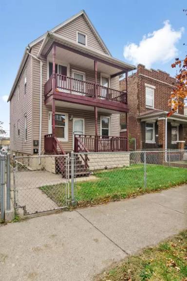 Main picture of 3932 Pulaski St